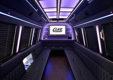 Memphis 18 Passenger Limo Bus Interior